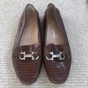 Ferragamo Leather Loafers Barely Worn